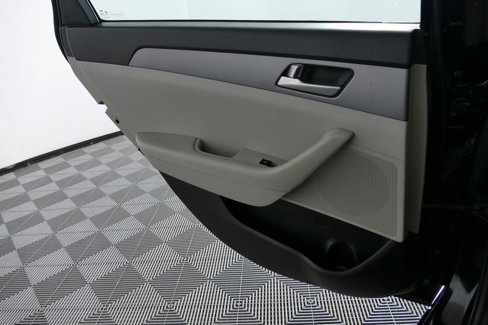 Used 2017 Hyundai Sonata SE image 25