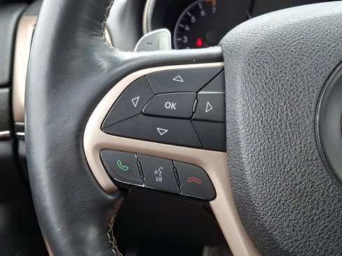 Used 2016 Jeep Grand Cherokee Limited image 24