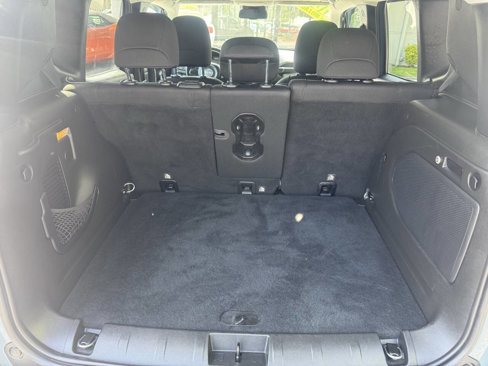 Used 2018 Jeep Renegade Altitude w/ UConnect 8.4 Nav Group image 13