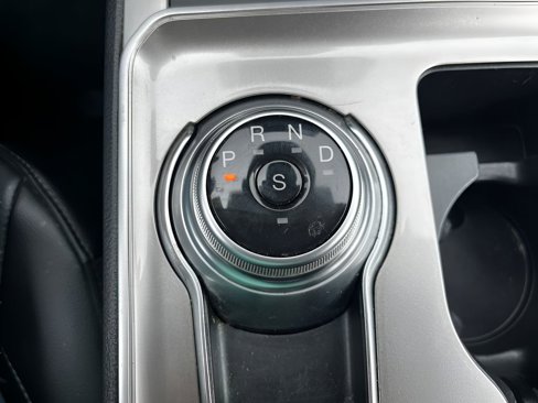Used 2023 Ford Edge SEL image 33