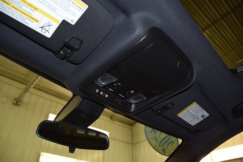 Used 2024 Chevrolet Equinox RS w/ RS Leather Package image 26