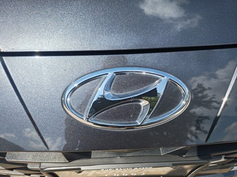 Used 2023 Hyundai Elantra SE image 13