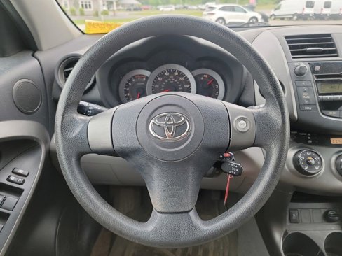 Used 2011 Toyota RAV4 4WD image 14