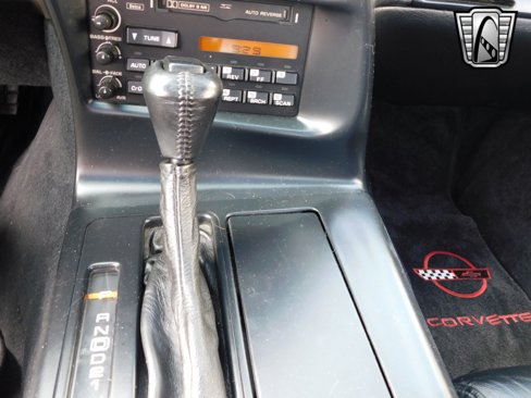 Used 1995 Chevrolet Corvette Coupe image 11