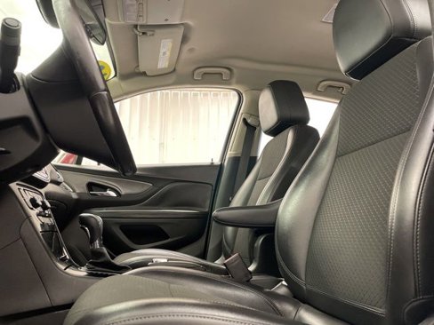Used 2019 Buick Encore Preferred image 9