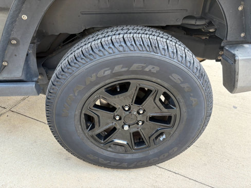 Used 2017 Jeep Wrangler Sport image 30