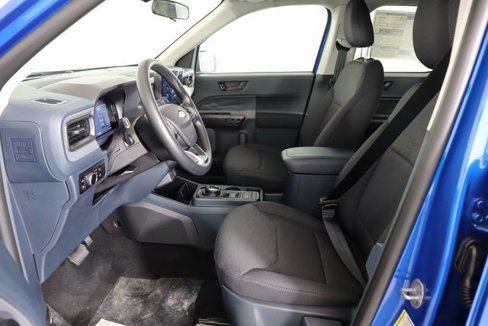 New 2025 Ford Maverick XL image 18