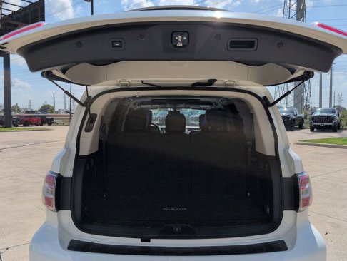 Used 2018 Nissan Armada Platinum image 27