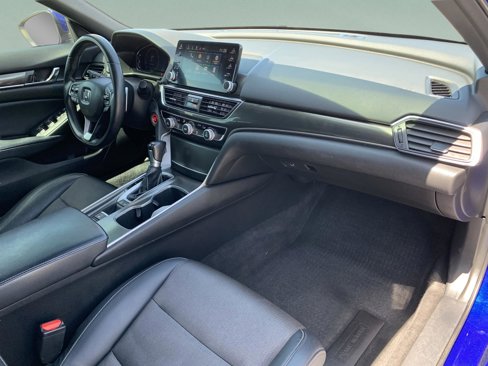 Used 2018 Honda Accord Sport image 17