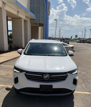 Used 2023 Buick Envision Essence image 2