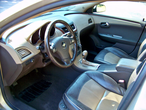 Used 2009 Chevrolet Malibu LTZ image 30