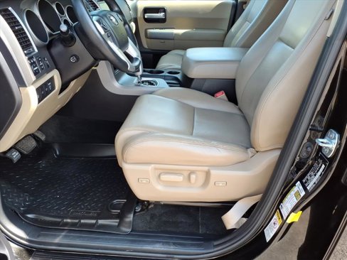 Used 2016 Toyota Sequoia Limited image 10