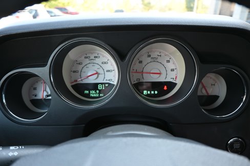 Used 2011 Dodge Challenger image 20
