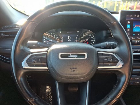 Certified 2022 Jeep Compass Altitude w/ Sun and Sound Group image 19