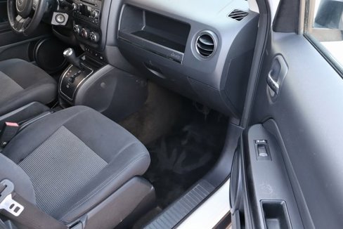 Used 2016 Jeep Patriot Latitude image 37