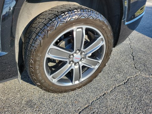 Used 2019 GMC Acadia Denali image 8