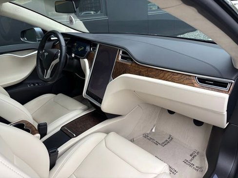 Used 2018 Tesla Model S 100D image 38