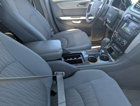 Used 2017 Chevrolet Traverse LT image 7