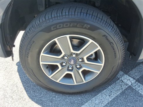 Used 2016 Ford F150 XLT w/ Equipment Group 302A Luxury image 9