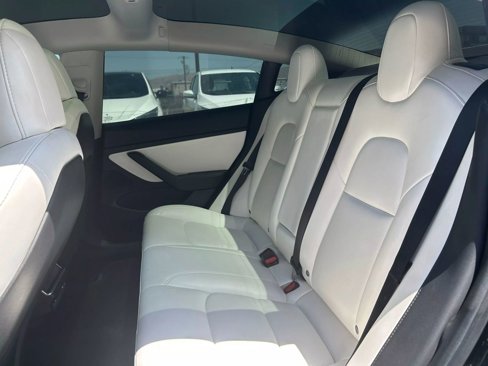 Used 2021 Tesla Model 3 Long Range image 20
