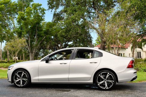 Used 2024 Volvo S60 B5 Core w/ Climate Package image 27