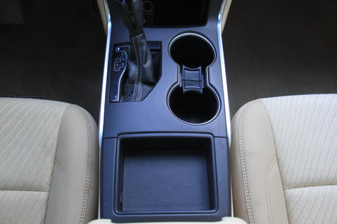 Used 2015 Toyota Camry LE image 16