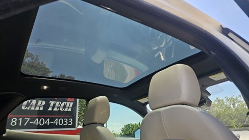 Used 2018 Jaguar E-PACE SE image 36
