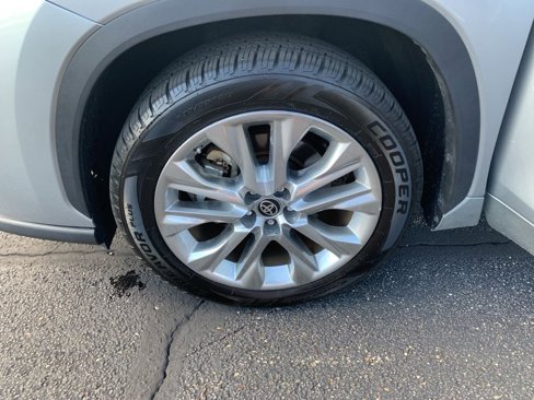 Used 2021 Toyota Highlander Limited image 33