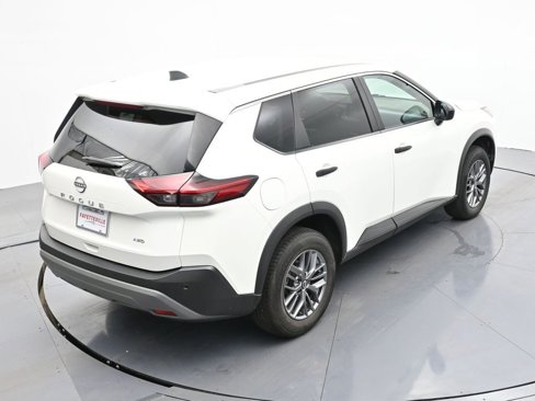 Used 2023 Nissan Rogue S image 27