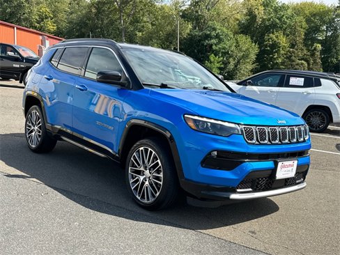 Used 2023 Jeep Compass Limited w/ Elite Group image 5