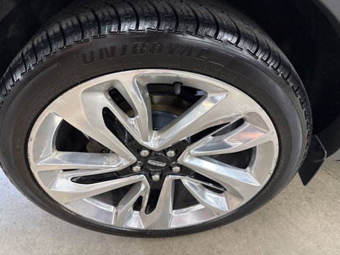 Used 2017 Lincoln MKX Reserve w/ Driver Assistance Package image 19
