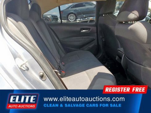 Used 2021 Toyota Corolla LE image 20
