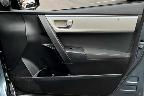 Used 2016 Toyota Corolla LE image 20