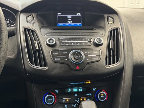 Used 2017 Ford Focus SE image 18