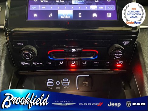 Used 2023 Jeep Grand Cherokee L Laredo image 27