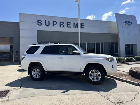 Used 2024 Toyota 4Runner SR5 image 1