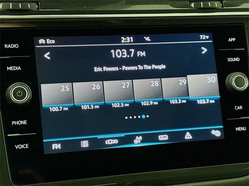 Certified 2022 Volkswagen Tiguan SE R-Line image 15