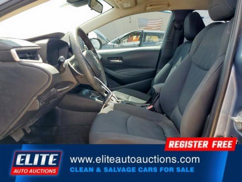 Used 2021 Toyota Corolla LE image 14