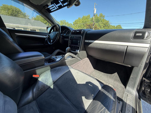 Used 2009 Porsche Cayenne GTS image 15
