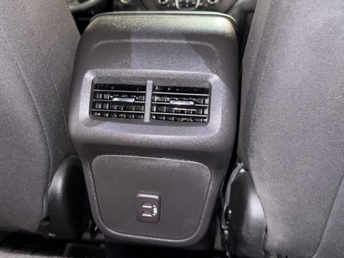 Used 2023 Chevrolet Equinox LT image 19