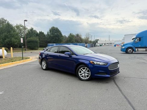 Used 2014 Ford Fusion SE image 2