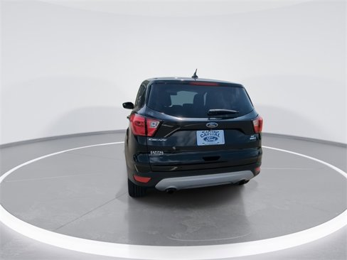 Used 2019 Ford Escape SE image 7