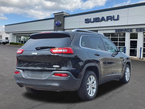 Used 2016 Jeep Cherokee Latitude w/ Cold Weather Group image 7