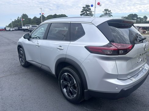 Used 2024 Nissan Rogue SV w/ SV Premium Package image 22