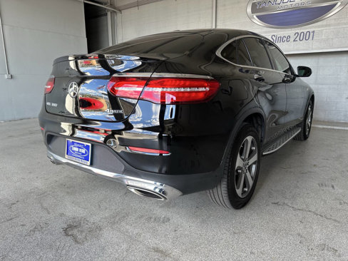 Used 2017 Mercedes-Benz GLC 300 4MATIC Coupe image 9