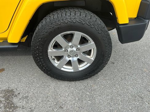 Used 2015 Jeep Wrangler Unlimited Sahara image 4