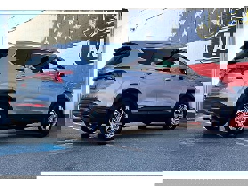 Used 2023 Hyundai Santa Fe SEL image 2