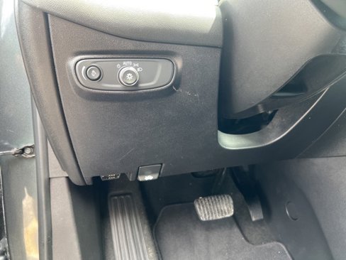 Used 2019 Chevrolet Equinox LT image 21