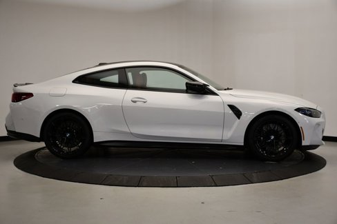 Used 2025 BMW M4 Competition w/ Executive Package image 8