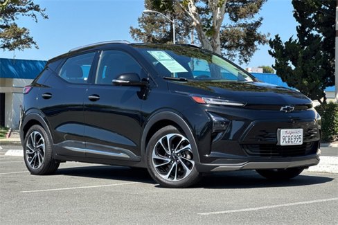 Used 2022 Chevrolet Bolt EUV Premier w/ Sun & Sound Package image 2